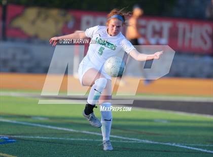 Thumbnail 2 in Oaks Christian vs Thousand Oaks  photogallery.