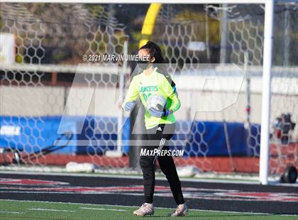 Thumbnail 2 in Oaks Christian vs Thousand Oaks  photogallery.