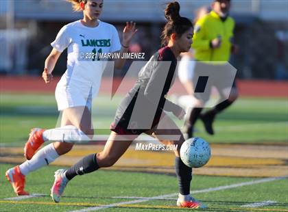 Thumbnail 3 in Oaks Christian vs Thousand Oaks  photogallery.