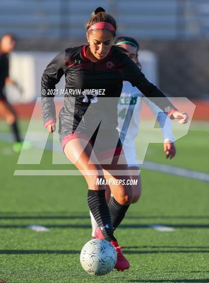 Thumbnail 3 in Oaks Christian vs Thousand Oaks  photogallery.
