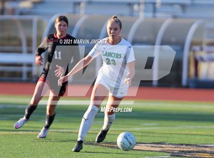 Thumbnail 1 in Oaks Christian vs Thousand Oaks  photogallery.