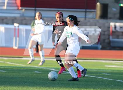 Thumbnail 3 in Oaks Christian vs Thousand Oaks  photogallery.
