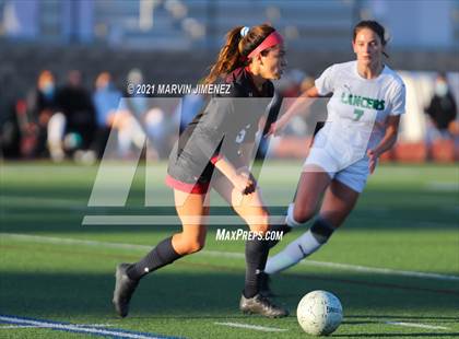 Thumbnail 3 in Oaks Christian vs Thousand Oaks  photogallery.