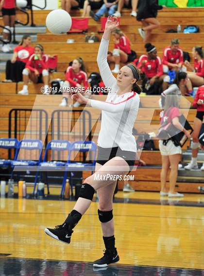 Thumbnail 3 in Katy vs. Tomball Memorial (CFISD/Katy Classic) photogallery.