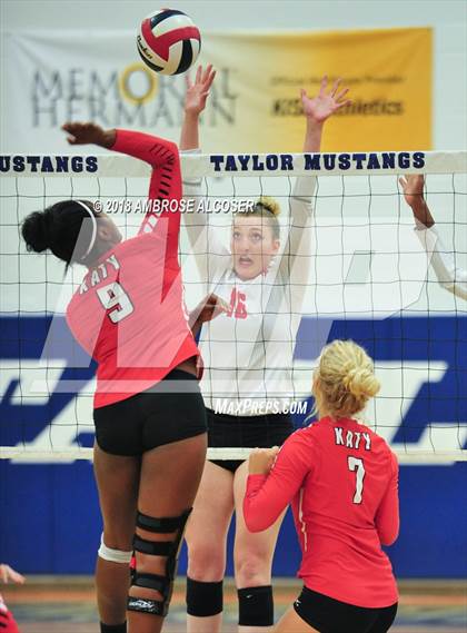 Thumbnail 1 in Katy vs. Tomball Memorial (CFISD/Katy Classic) photogallery.