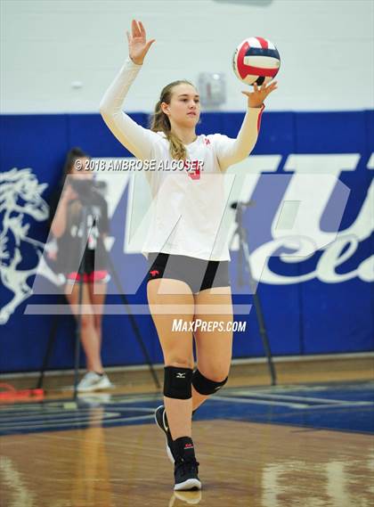 Thumbnail 2 in Katy vs. Tomball Memorial (CFISD/Katy Classic) photogallery.