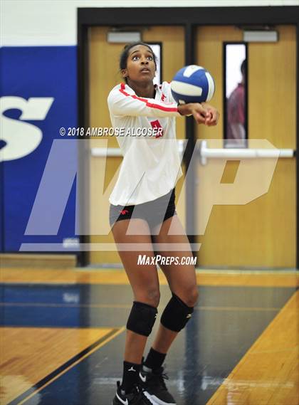 Thumbnail 2 in Katy vs. Tomball Memorial (CFISD/Katy Classic) photogallery.