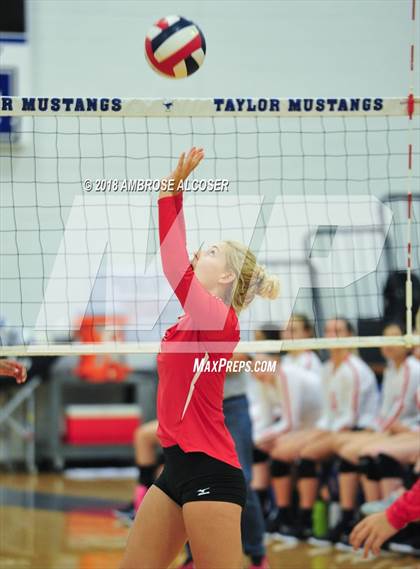 Thumbnail 2 in Katy vs. Tomball Memorial (CFISD/Katy Classic) photogallery.