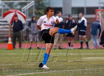 Thumbnail 3 in Fairfield vs. Staples (Division 1 Consolation) photogallery.