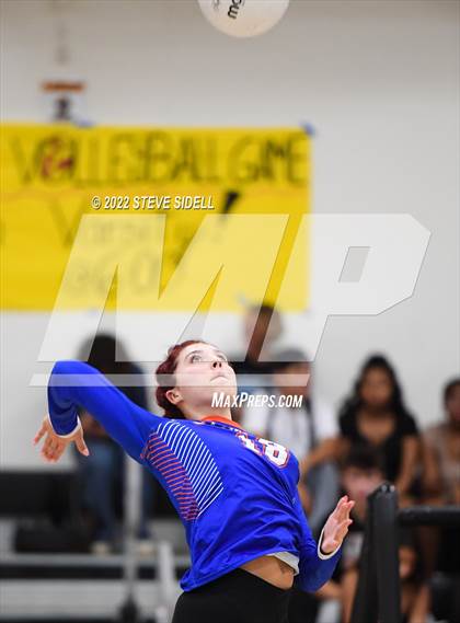 Thumbnail 1 in Clairemont @ Mission Bay photogallery.