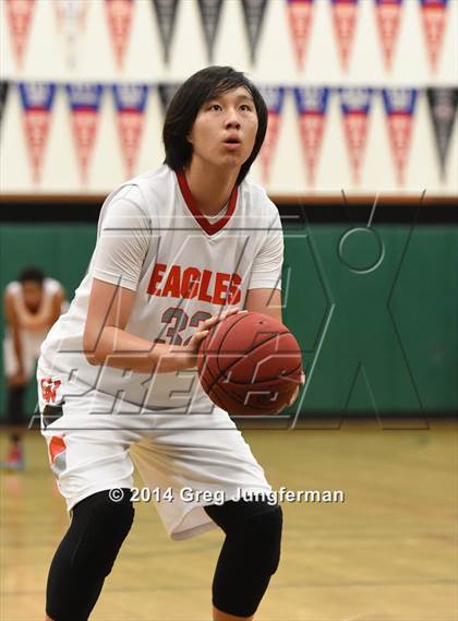 Thumbnail 2 in Washington vs. Cardinal Newman photogallery.