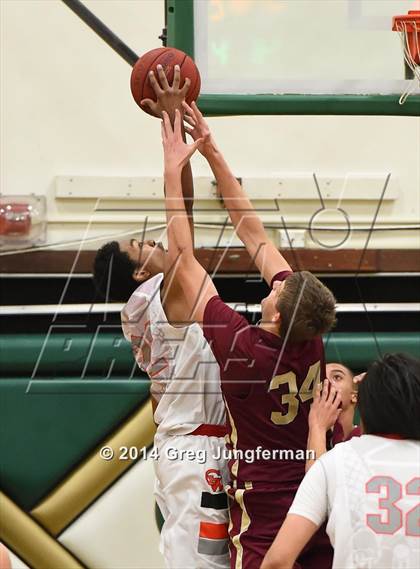 Thumbnail 1 in Washington vs. Cardinal Newman photogallery.