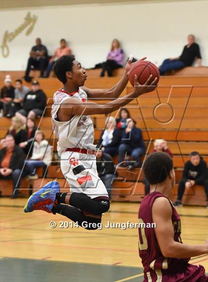 Thumbnail 3 in Washington vs. Cardinal Newman photogallery.