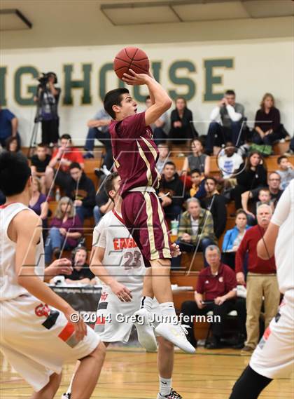 Thumbnail 3 in Washington vs. Cardinal Newman photogallery.