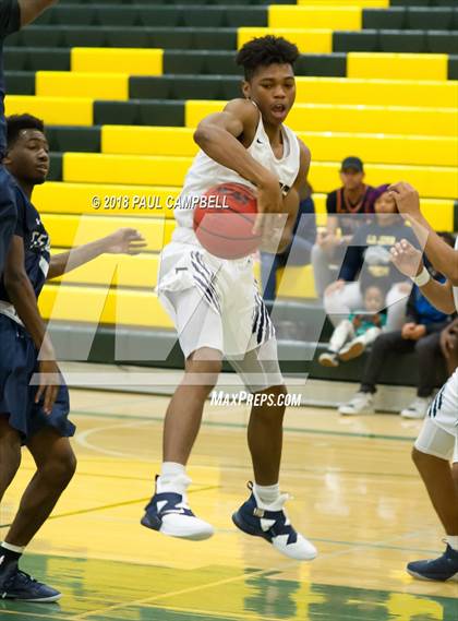 Thumbnail 2 in La Joya Community vs Tempe (Horizon Holiday Hoops Tournament) photogallery.