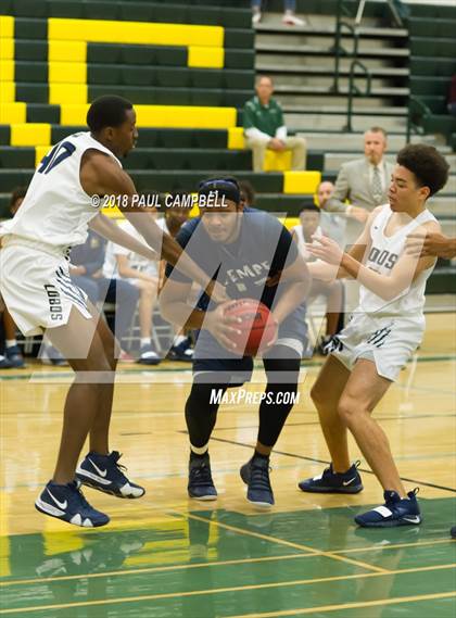 Thumbnail 1 in La Joya Community vs Tempe (Horizon Holiday Hoops Tournament) photogallery.