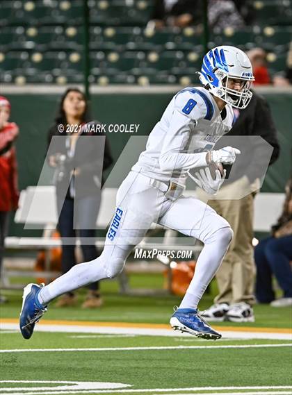 Thumbnail 2 in El Campo vs. Lindale (UIL 4A D1 Area Playoff) photogallery.