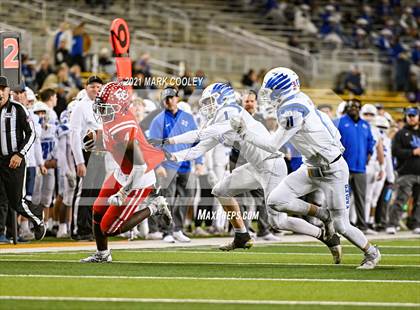 Thumbnail 2 in El Campo vs. Lindale (UIL 4A D1 Area Playoff) photogallery.