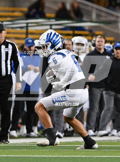 Thumbnail 2 in El Campo vs. Lindale (UIL 4A D1 Area Playoff) photogallery.