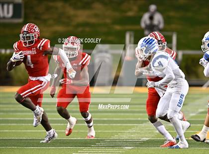 Thumbnail 2 in El Campo vs. Lindale (UIL 4A D1 Area Playoff) photogallery.
