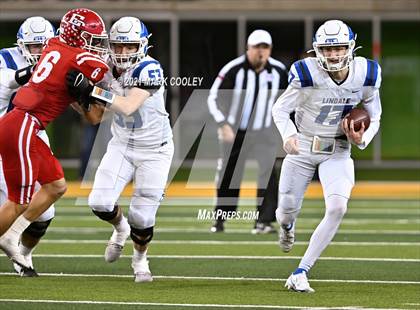 Thumbnail 2 in El Campo vs. Lindale (UIL 4A D1 Area Playoff) photogallery.