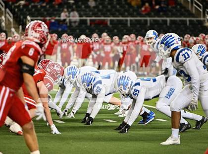 Thumbnail 3 in El Campo vs. Lindale (UIL 4A D1 Area Playoff) photogallery.
