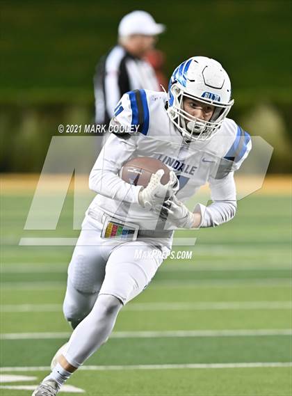 Thumbnail 3 in El Campo vs. Lindale (UIL 4A D1 Area Playoff) photogallery.