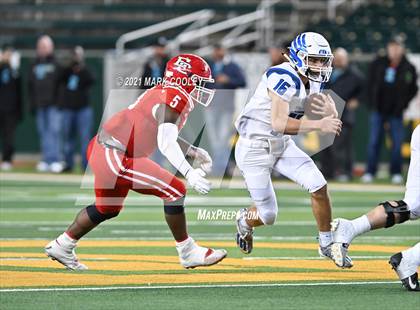 Thumbnail 3 in El Campo vs. Lindale (UIL 4A D1 Area Playoff) photogallery.