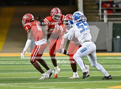 Thumbnail 2 in El Campo vs. Lindale (UIL 4A D1 Area Playoff) photogallery.