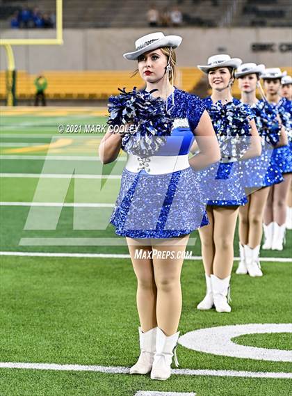 Thumbnail 1 in El Campo vs. Lindale (UIL 4A D1 Area Playoff) photogallery.