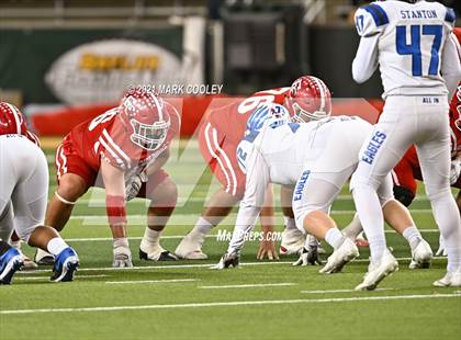 Thumbnail 2 in El Campo vs. Lindale (UIL 4A D1 Area Playoff) photogallery.