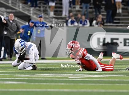 Thumbnail 1 in El Campo vs. Lindale (UIL 4A D1 Area Playoff) photogallery.