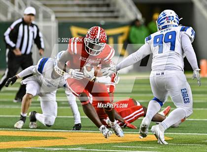 Thumbnail 1 in El Campo vs. Lindale (UIL 4A D1 Area Playoff) photogallery.
