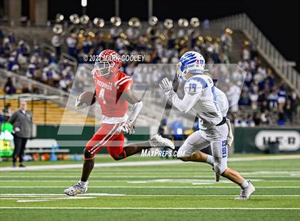 Thumbnail 3 in El Campo vs. Lindale (UIL 4A D1 Area Playoff) photogallery.