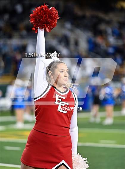 Thumbnail 2 in El Campo vs. Lindale (UIL 4A D1 Area Playoff) photogallery.