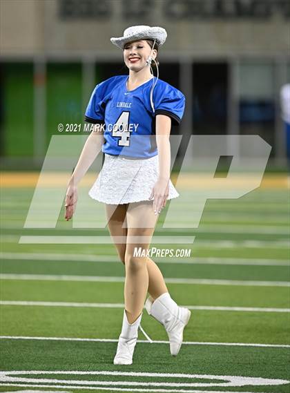 Thumbnail 3 in El Campo vs. Lindale (UIL 4A D1 Area Playoff) photogallery.