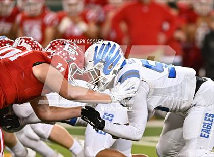 Thumbnail 2 in El Campo vs. Lindale (UIL 4A D1 Area Playoff) photogallery.