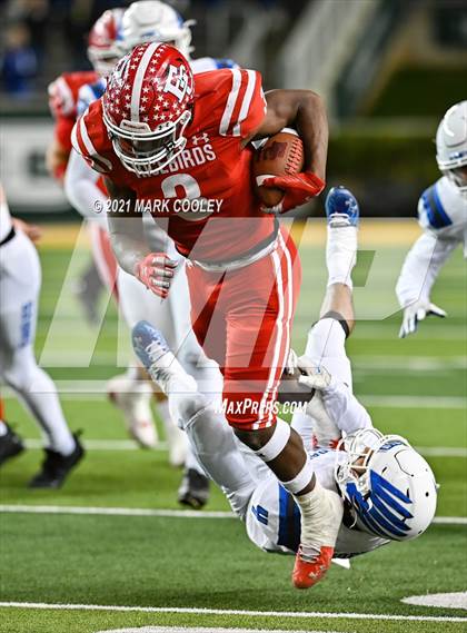 Thumbnail 1 in El Campo vs. Lindale (UIL 4A D1 Area Playoff) photogallery.