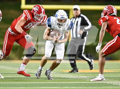 Thumbnail 1 in El Campo vs. Lindale (UIL 4A D1 Area Playoff) photogallery.