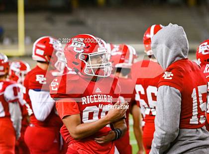 Thumbnail 1 in El Campo vs. Lindale (UIL 4A D1 Area Playoff) photogallery.