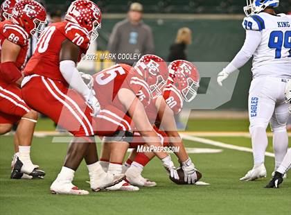 Thumbnail 2 in El Campo vs. Lindale (UIL 4A D1 Area Playoff) photogallery.