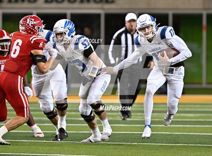 Thumbnail 1 in El Campo vs. Lindale (UIL 4A D1 Area Playoff) photogallery.