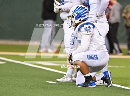 Thumbnail 3 in El Campo vs. Lindale (UIL 4A D1 Area Playoff) photogallery.