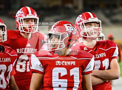 Thumbnail 3 in El Campo vs. Lindale (UIL 4A D1 Area Playoff) photogallery.