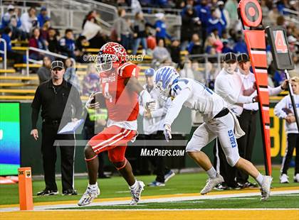Thumbnail 2 in El Campo vs. Lindale (UIL 4A D1 Area Playoff) photogallery.