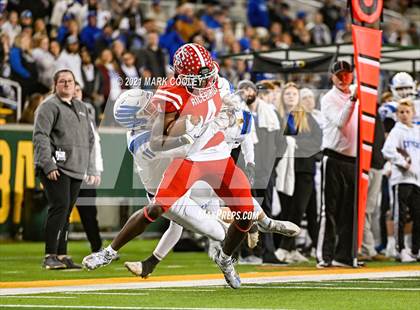 Thumbnail 2 in El Campo vs. Lindale (UIL 4A D1 Area Playoff) photogallery.