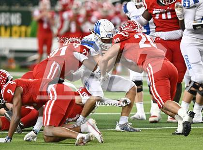 Thumbnail 2 in El Campo vs. Lindale (UIL 4A D1 Area Playoff) photogallery.