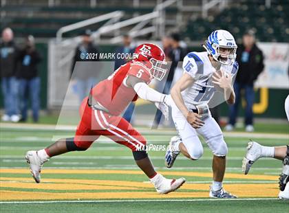 Thumbnail 1 in El Campo vs. Lindale (UIL 4A D1 Area Playoff) photogallery.