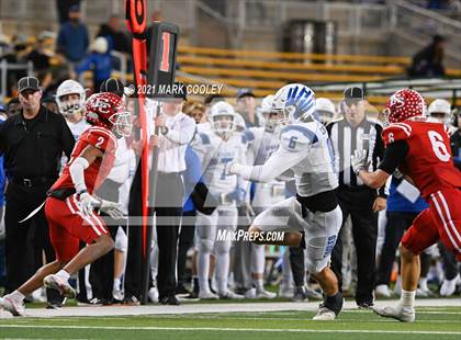 Thumbnail 2 in El Campo vs. Lindale (UIL 4A D1 Area Playoff) photogallery.