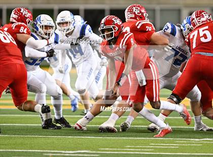 Thumbnail 1 in El Campo vs. Lindale (UIL 4A D1 Area Playoff) photogallery.